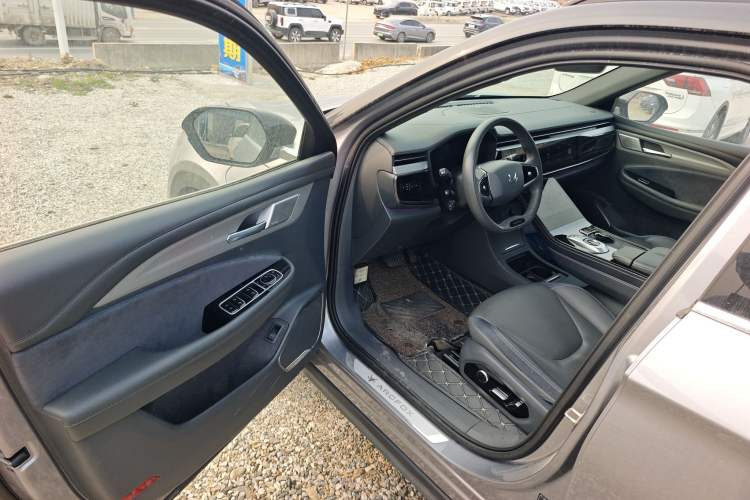 Used ARCFOX Alpha T 2022 653S+ 160kW
