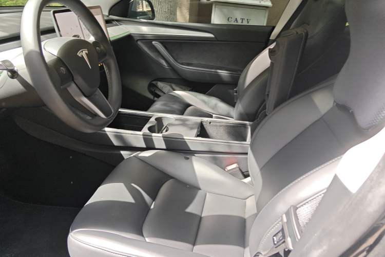 Used Tesla Model Y 2023 Rear-Wheel-Drive Version