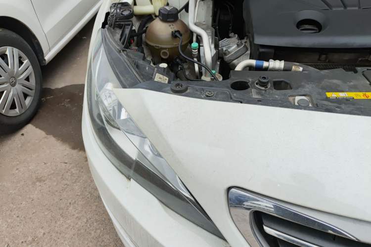 Used Peugeot 408 2014 1.8L Automatic Luxury Edition Right Front Headlight