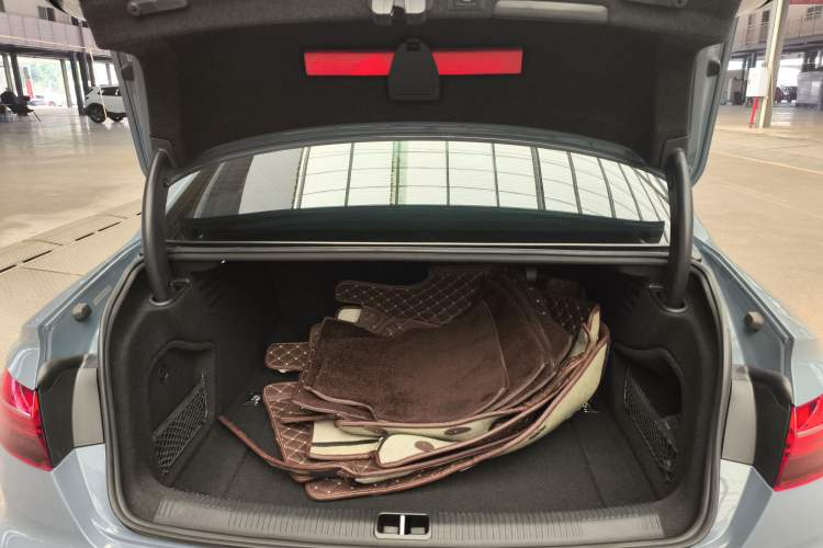 Used Audi A4L 2022 40 TFSI quattro RS Performance Package
