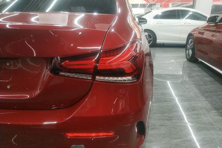 Used Mercedes-Benz A-Class 2021 A 200 L Sport Sedan Fashion Model
