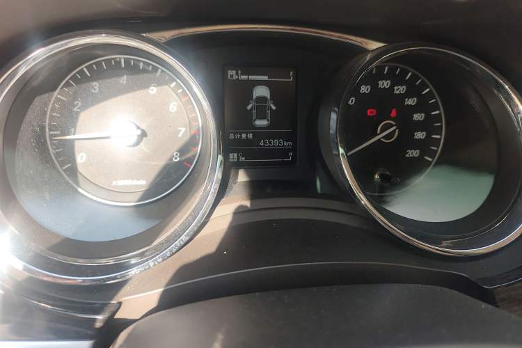 Used Baojun 730 2014 1.5L manual Comfort version 7 seats