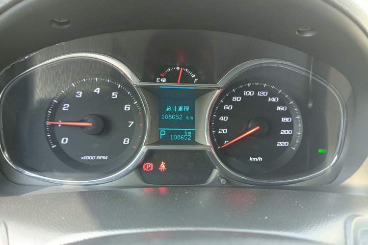 Used Chevrolet Captiva 2015 2.4L Two-Wheel Drive Urban Version 7 Seats