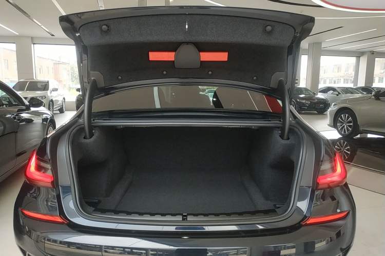 Used BMW 3 Series 2022 325i M Sport Package