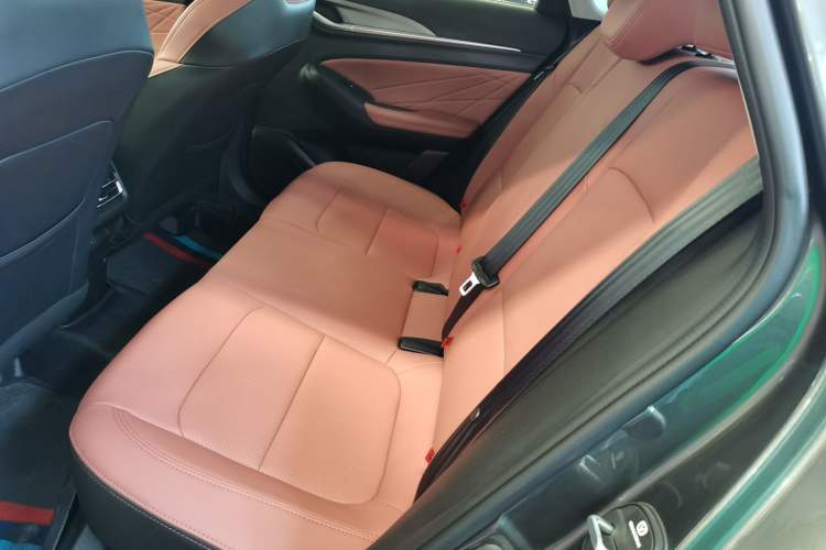 Used CHANGAN Eado 2025 PLUS 1.4T Dual-Clutch High-Energy Version Left Rear Seat