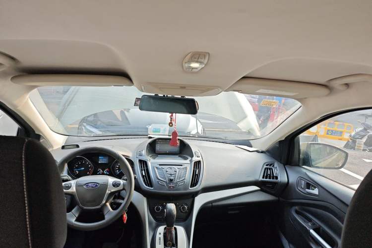 Used Ford Kuga 2013 1.6L GTDi Two-Wheel-Drive Comfort Model