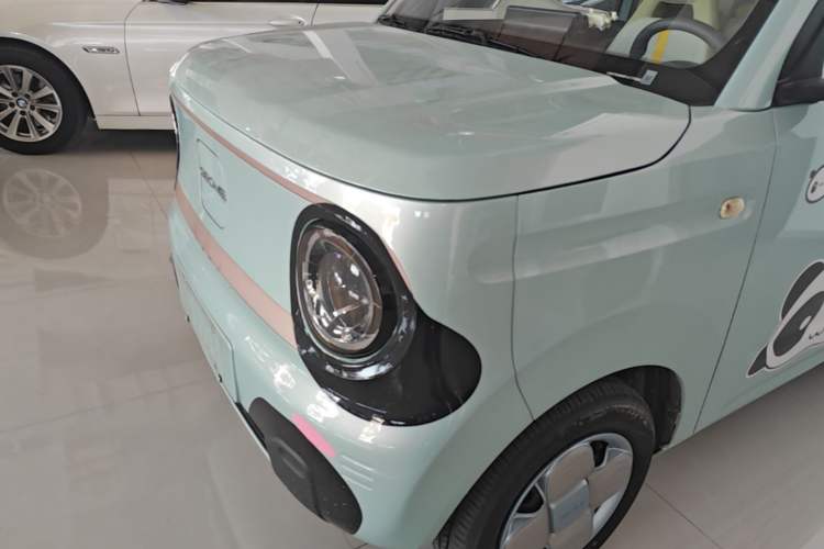 Used Geely Galaxy Panda 2023 Panda Mini 200km Endurance Bear
