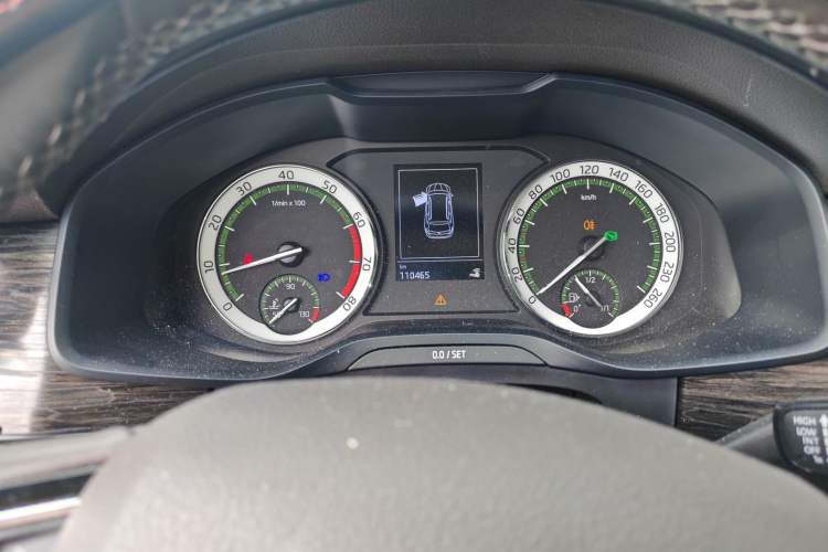 Used Skoda Kodiaq 2017 TSI330 7-Seater Two-Wheel-Drive Luxury Edition Instrument Cluster