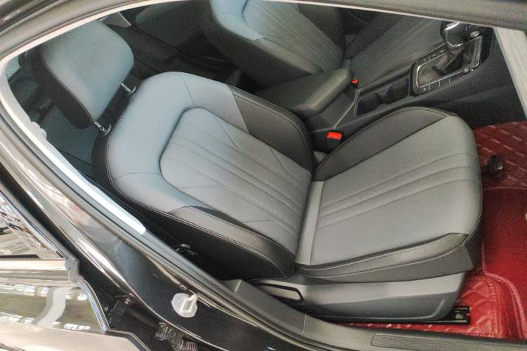 Used Volkswagen Sagitar 2026 Model 30 Million Units Selected 300TSI DSG Surpassing Edition Right Front Seat