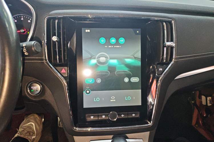 Used Roewe RX5 2016 20T Two-Wheel Drive Automatic Internet Smart Edition