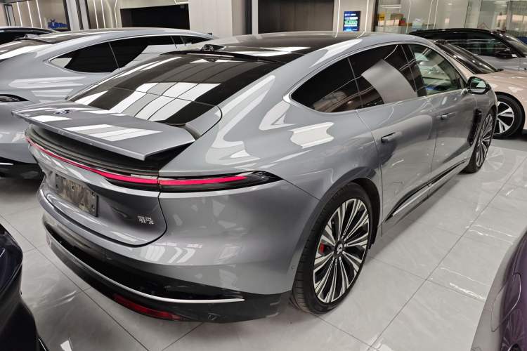 Used Nio ET9 2025 100kWh Signature Edition Rear Right 45 Deg