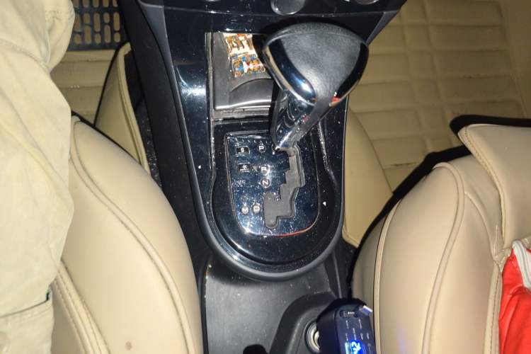 Used Citroen C-Quatre 2013 Sedan 1.6L Automatic Prestige Model Gear Lever