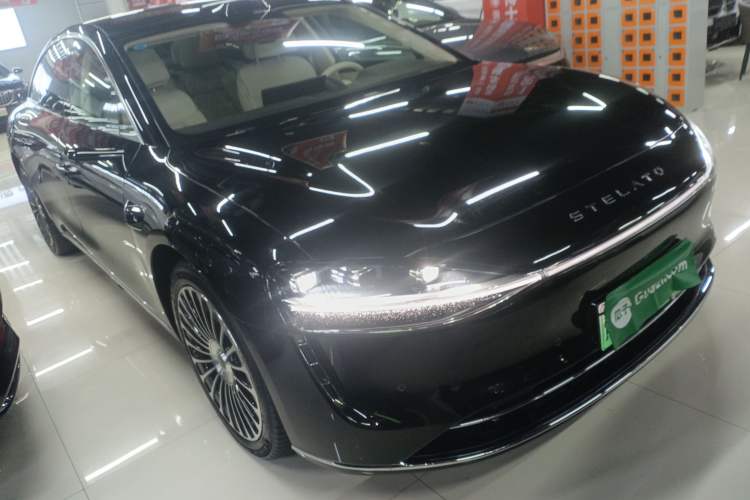 Used Hima Stelato S9 2025 Extended-Range Ultra Front Right 45 Deg