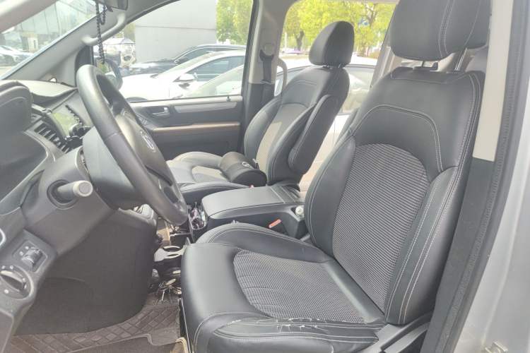 Used SAIC MAXUS G10 2018 PLUS 2.0T Manual Elite Edition Left Front Seat