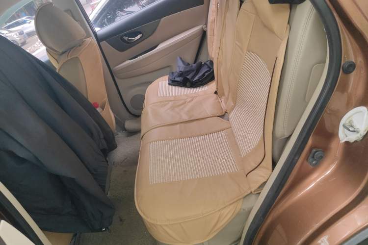 Used Nissan X-Trail 2014 2.0L CVT Comfort Edition 2WD Left Rear Seat