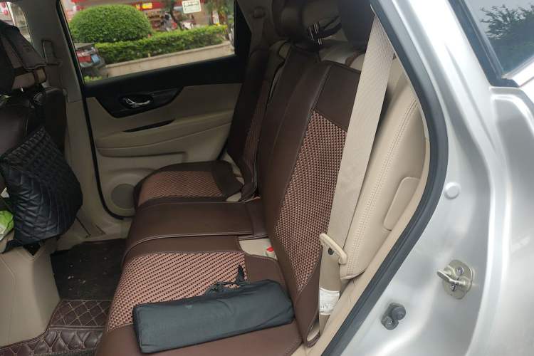 Used Nissan X-Trail 2017 2.0L CVT Comfort Edition 2WD Left Rear Seat