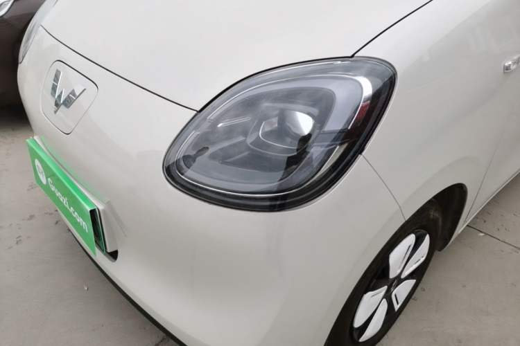 Used Wuling Hongguang MINIEV 2025 Four-Door Version Advanced Edition Left Front Headlight