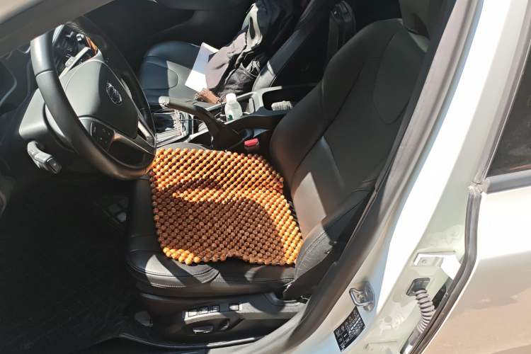 Used Volvo V40 2016 T3 Zhiyi Edition
