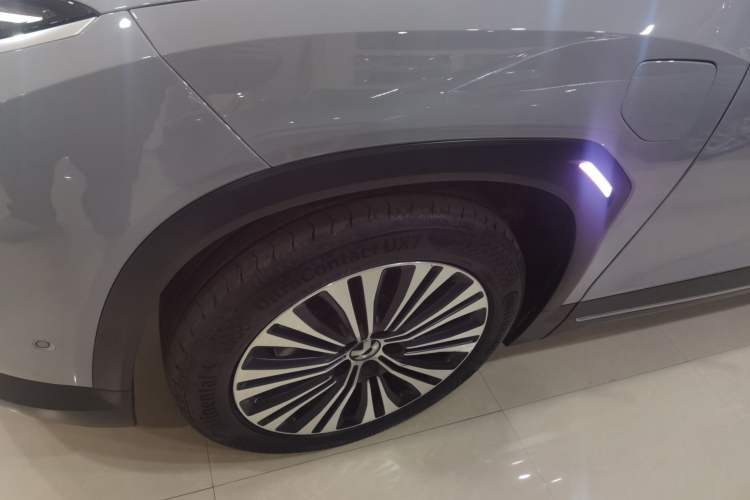 Used Nio EC6 2020 430 km Sport Version Left Front Wheel Hub