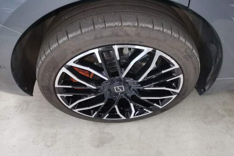 Used Zeekr 001 2025 YOU Edition 100 kWh All-Wheel Drive