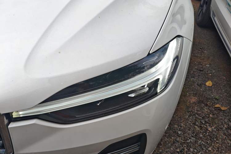 Used Volvo XC60 New Energy 2024 T8 Plug-in Hybrid Long-Range All-Wheel Drive Smart Luxury Edition Left Front Headlight