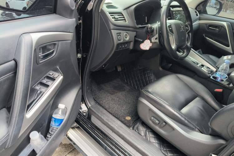 Used Mitsubishi Pajero Sport 2020 3.0L Luxury Edition