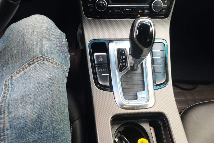 Used Geely Auto Emgrand GS 2016 Elegant Edition 1.3T Automatic ZhenShang Model
