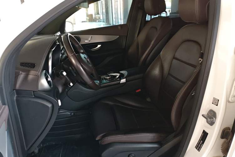 Used Mercedes-Benz GLC Coupe 2018 GLC 200 4MATIC Coupe SUV
