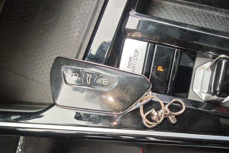 Used Volkswagen Lamando 2024 Lavida L 280TSI DSG Cool & Spicy Edition Vehicle Key