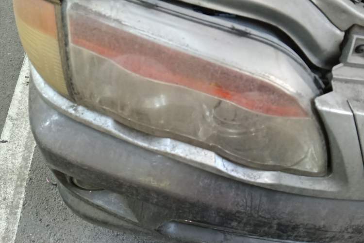 Used FORTHING Lingzhi 2014 V3 1.5L 7-Seater Comfort Model Right Front Headlight