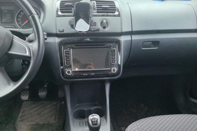 Used Skoda Fabia 2014 1.6L Manual Sport Edition
