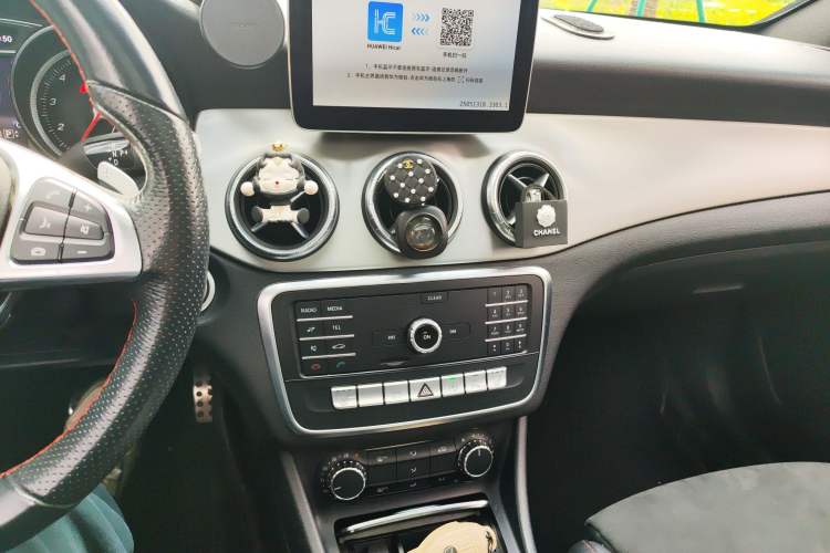 Used Mercedes-Benz CLA 2019 CLA 220 4MATIC Audio And AC Panel