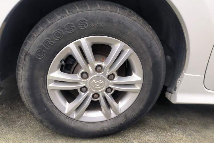 Used SAIC MAXUS G10 2018 PLUS 2.4L Manual Elite Edition
