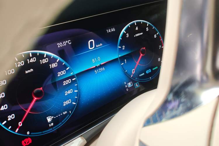 Used Mercedes-Benz E-Class 2021 E 260 Coupe Odometer Close Up