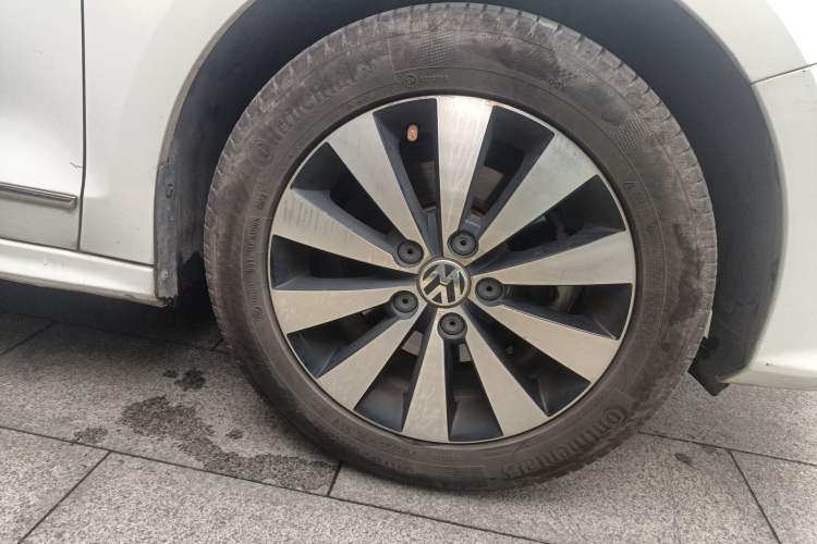 Used Volkswagen Sagitar 2017 1.6L Manual Comfort Model