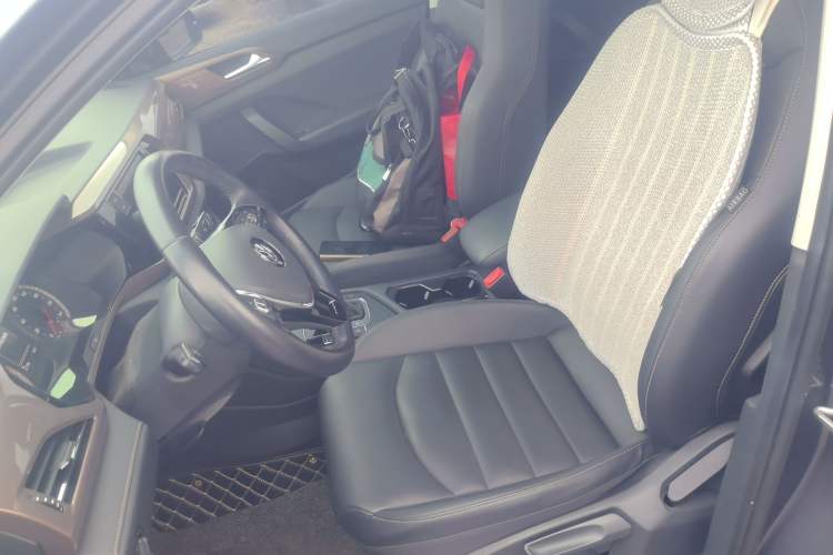 Used Volkswagen Tharu 2019 280TSI Two-Wheel Drive Luxury Version China VI Standard Left Front Seat