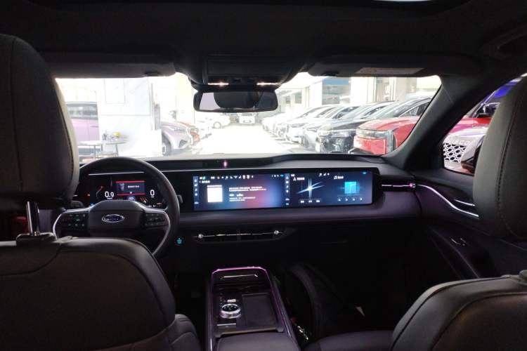 Used Ford Mondeo 2025 2.0T EcoBoost Ultimate Edition
