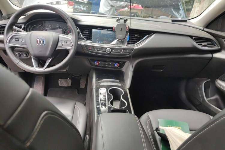 Used Buick Regal 2024 25T Deluxe Edition
