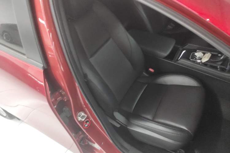 Used Mazda 3 Axela 2020 2.0L Automatic Zhiya Edition Right Front Seat