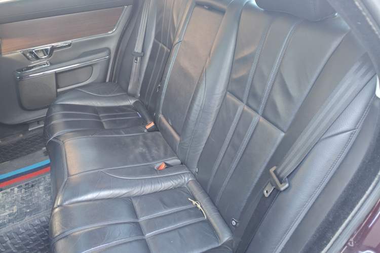 Used Jaguar XJ 2016 XJL 2.0T Two-Wheel-Drive Elegant Business Edition
