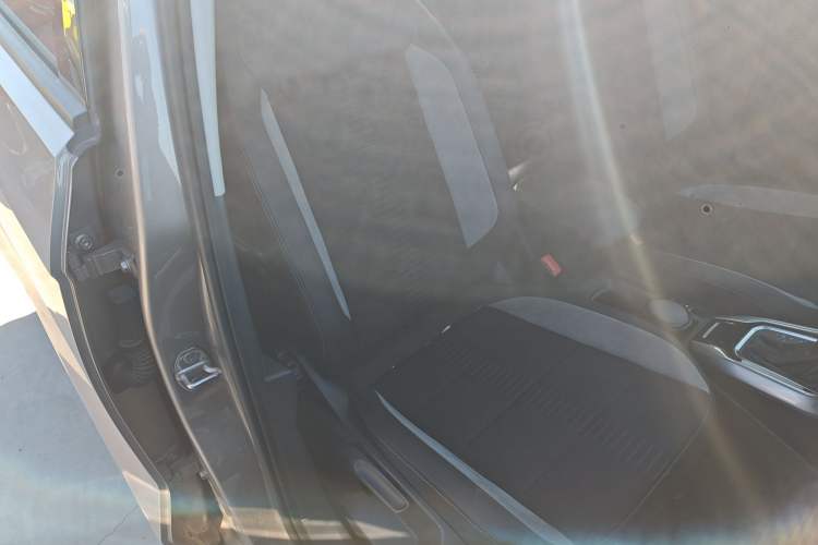 Used Volkswagen T-ROC 2018 230TSI DSG Two-Wheel Drive Advanced Version China V Standard
