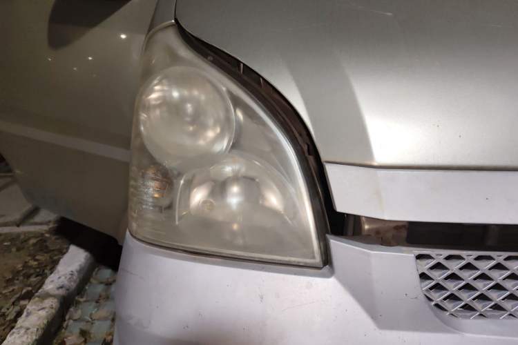 Used Wuling Rongguang 2011 1.2L Base Version Right Front Headlight