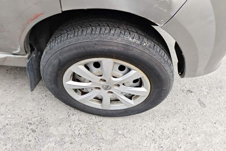 Used Jinbei New Hiace S 2018 1.5L Wealth Edition DLCG14 Right Front Wheel Hub