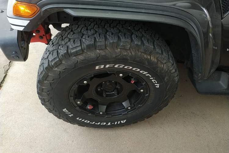 Used Jeep Wrangler 2019 2.0T Sahara Four-Door Version China VI Emission Standard