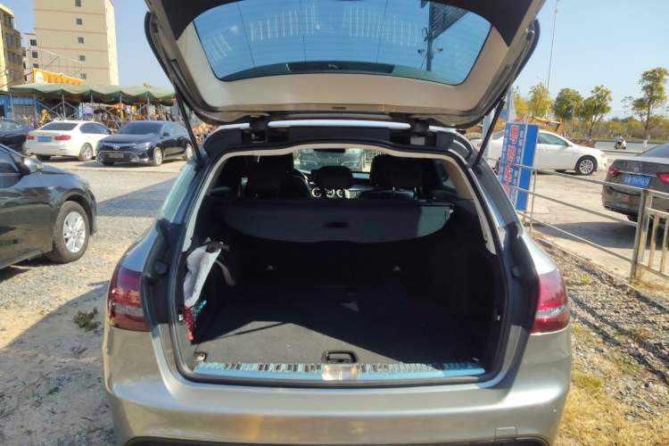 Used Mercedes-Benz C-Class (Import) 2015 C 200 station wagon
