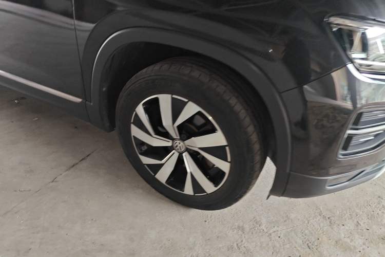 Used Volkswagen Tayron 2020 330TSI Two-Wheel Drive Luxury Smart Connectivity Version