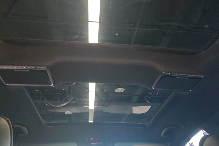 Used Mercedes-Benz GLC 2020 Facelifted GLC 260 L 4MATIC Dynamic Edition
