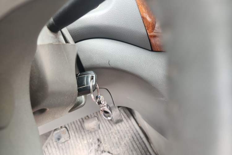 Used Dongfeng Shuaike 2011 1.6L Manual Practical 7-Seater