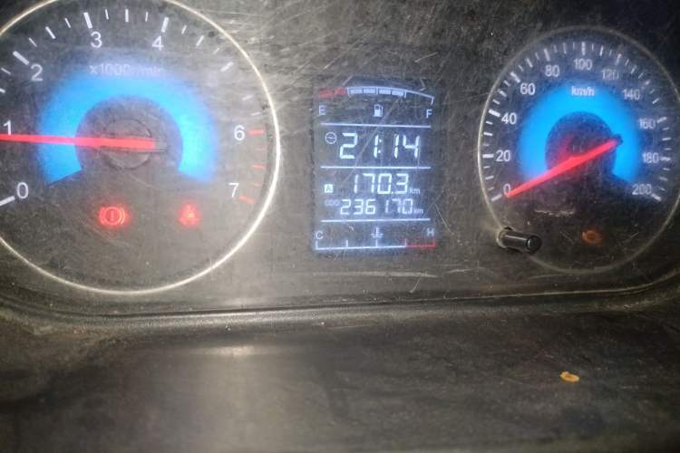 Used Dongfeng Fengon 330 2014 1.5L Manual Utility Version DK15
