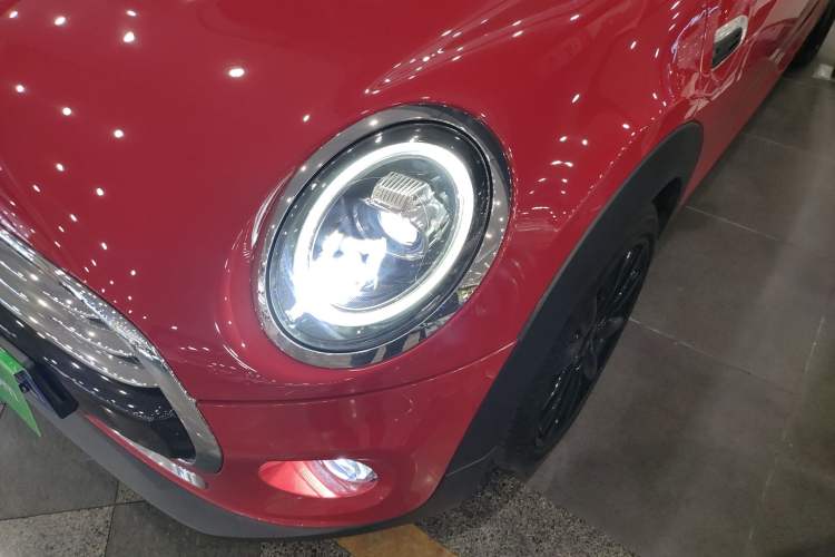 Used MINI MINI 2019 1.5T COOPER Artist